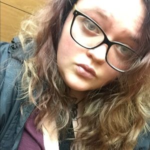 Meet your Posher, Mallory